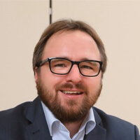 Ralf B.
